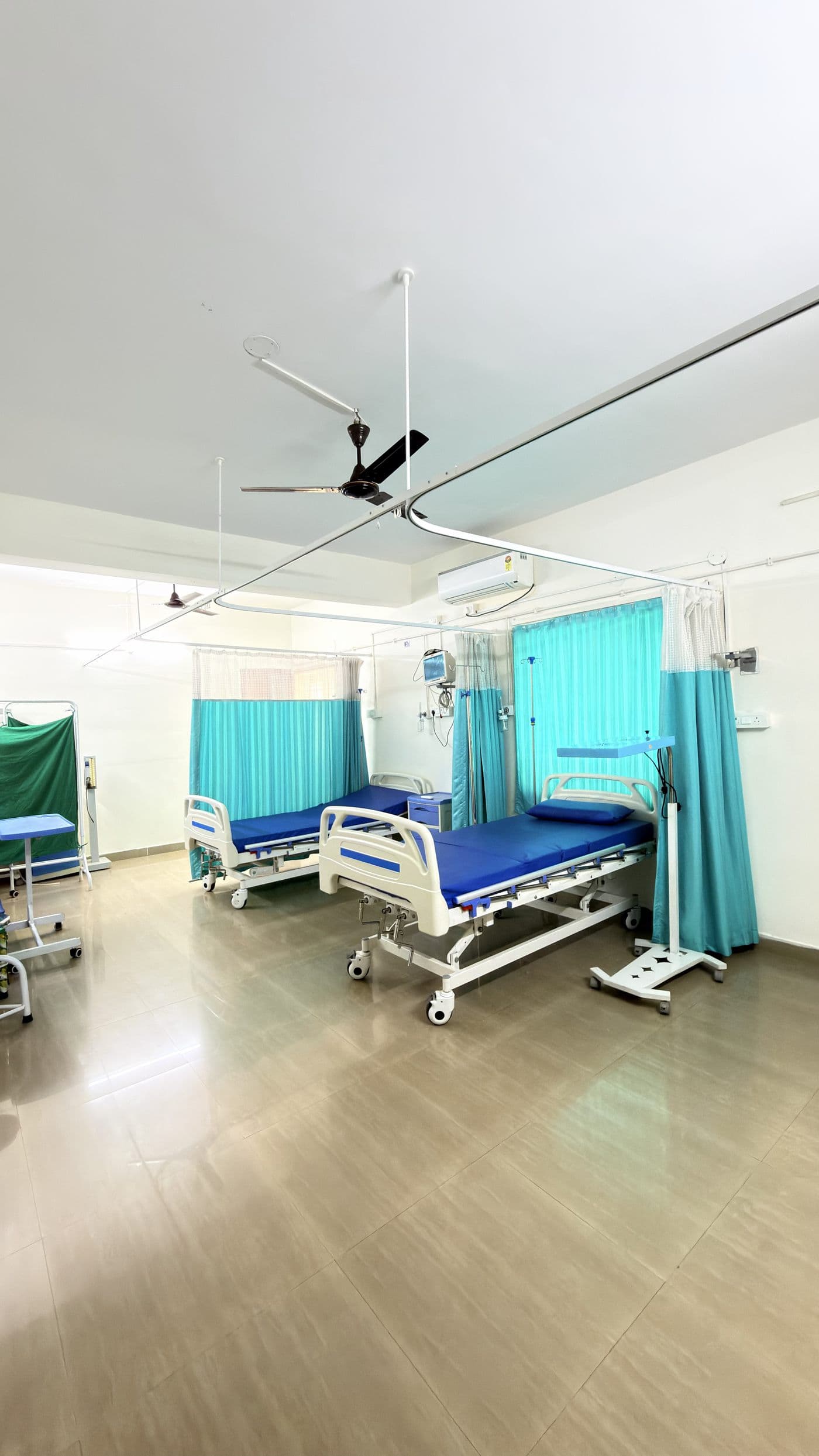 Two-bed ward